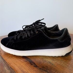 Cole Haan GrandPro Black Velvet Sneakers Women’s 10 Lace Up Comfort